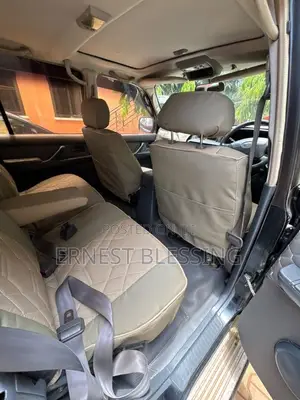 Toyota Land Cruiser 1996 Black