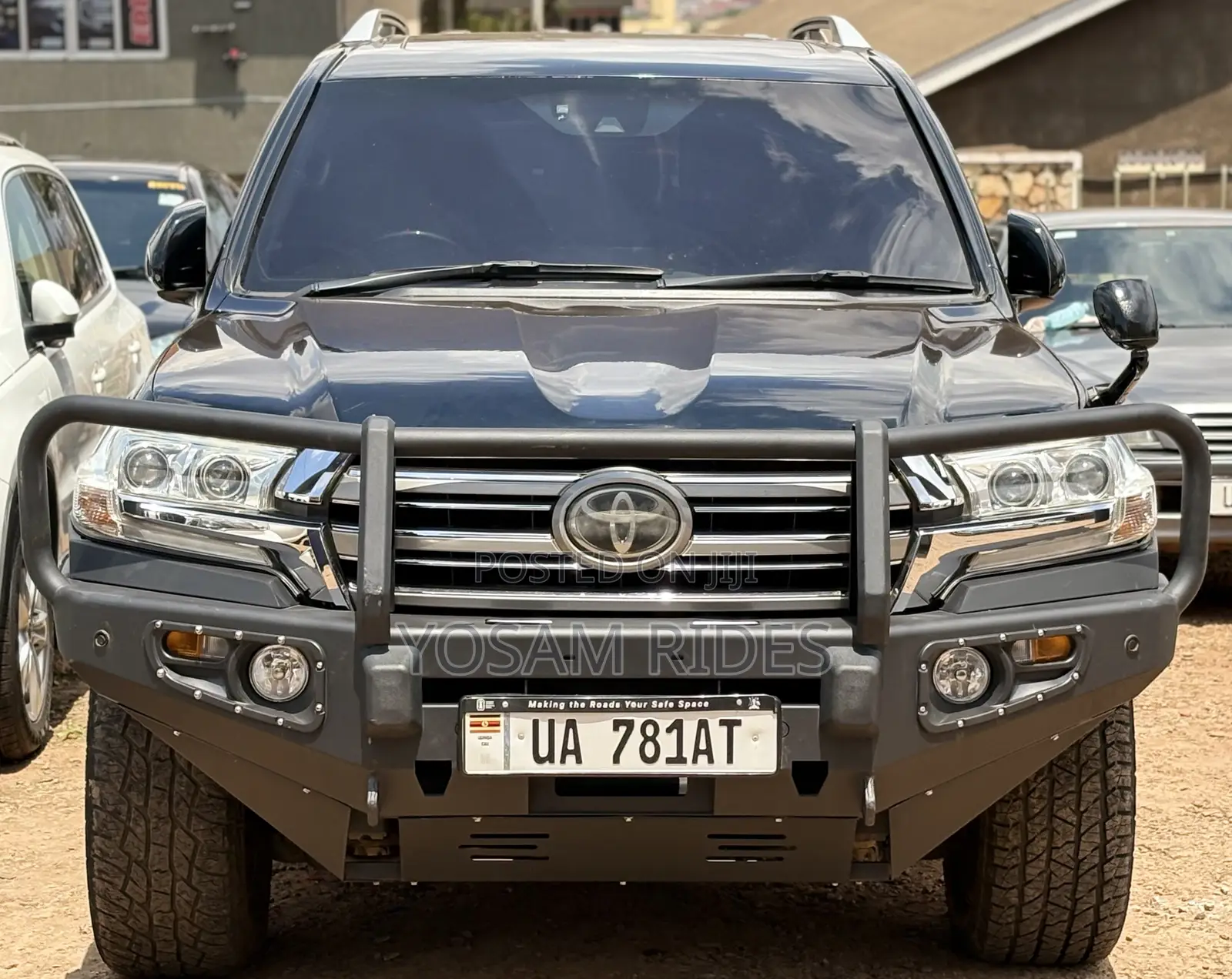 Toyota Land Cruiser 4.6 V8 ZX 2017 Black