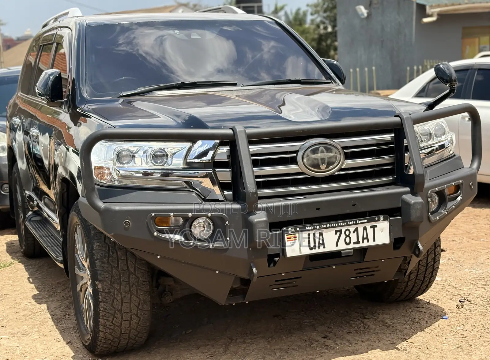Toyota Land Cruiser 4.6 V8 ZX 2017 Black