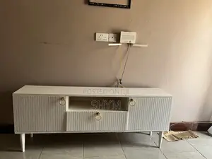 Modern White TV Stand - 2 Doors + Drawer - Gold Handles