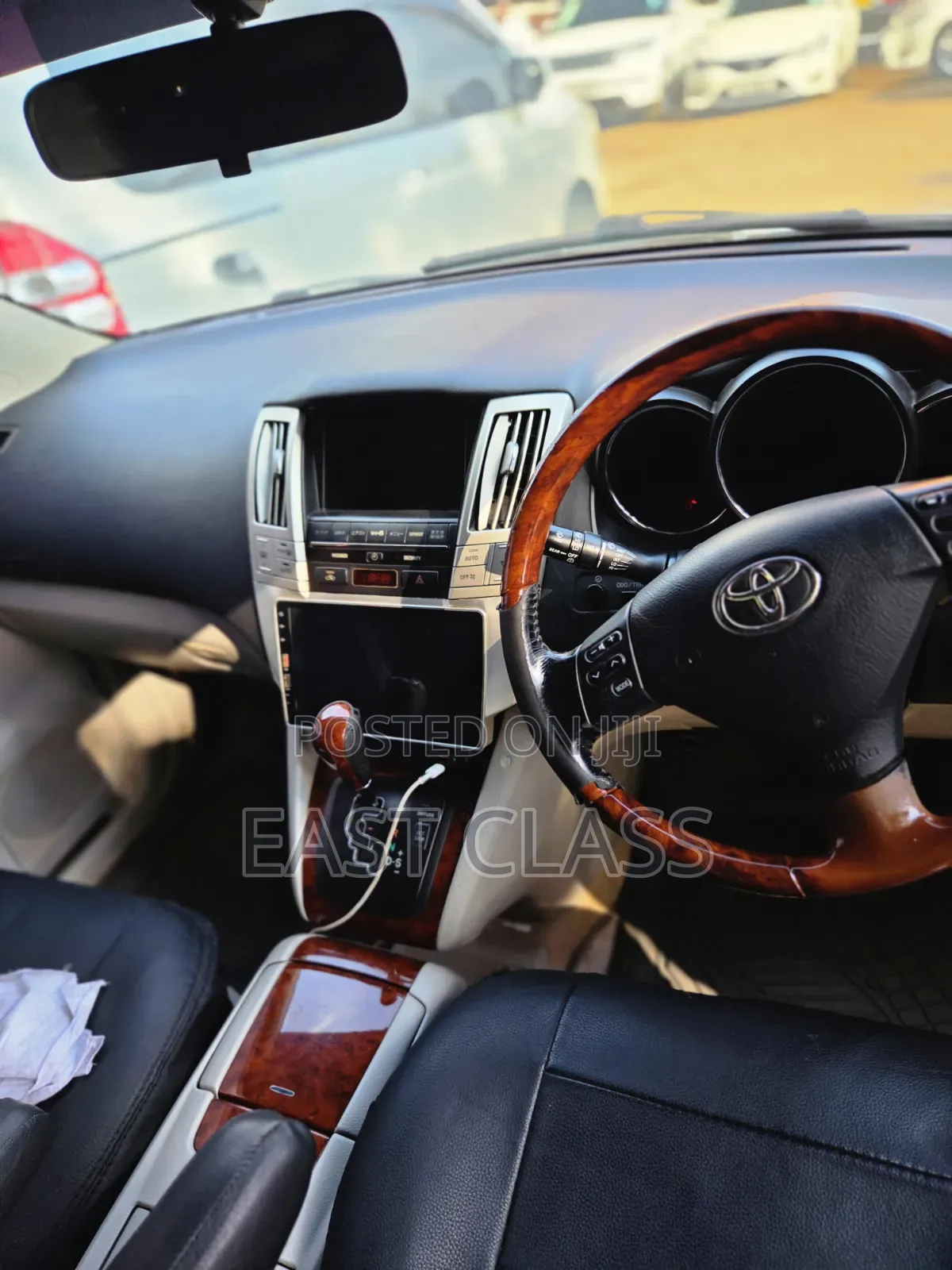 Toyota Harrier 2.4 2009 White