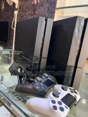 Ps4 Standard, 2 Controllers, 500GB & 8 Games