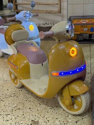 Vespa Kids Scooter Golden Brown