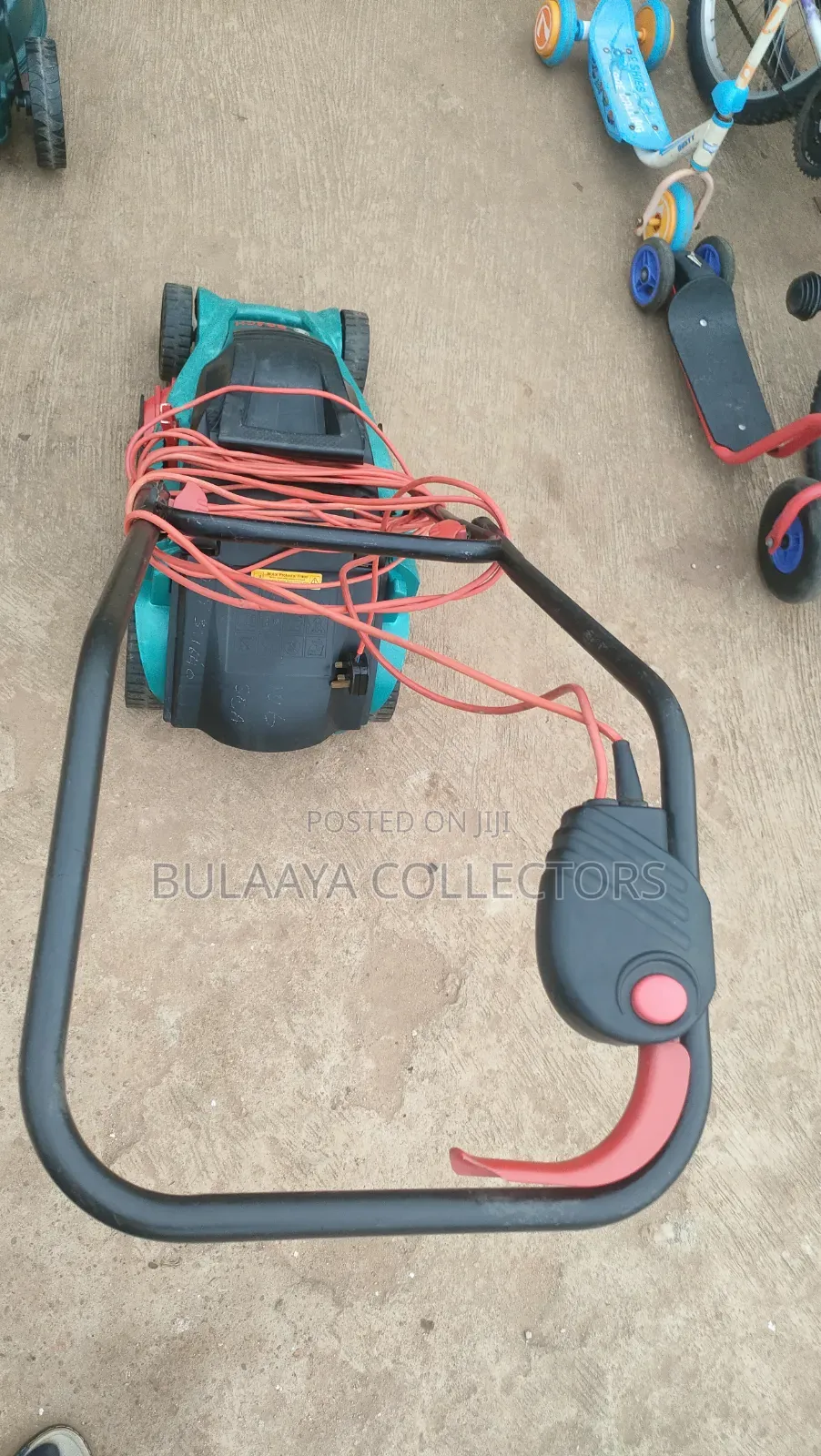 UK Used Bosch Rotak 34 Corded Electric Lawnmower.