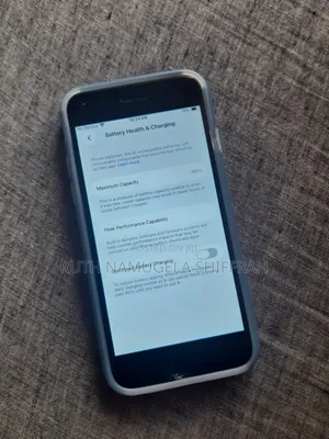 Apple iPhone SE (2020) 128 GB Black