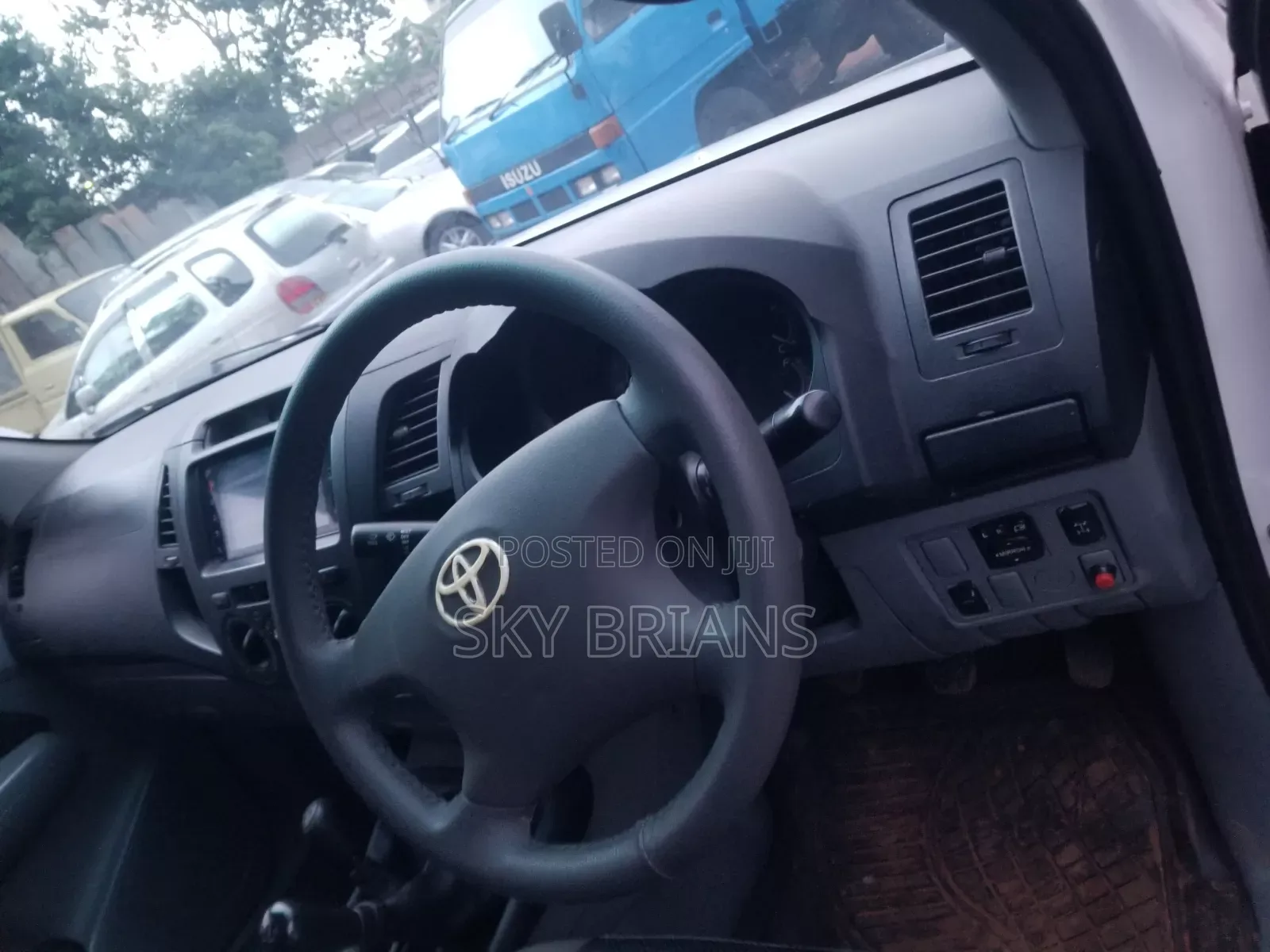 Toyota Hilux 3.0 D-4D 4x4 2014 White