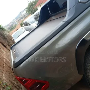 Toyota Hilux Revo Double Cab Deisel 2.4 AWD 2017 Ivory