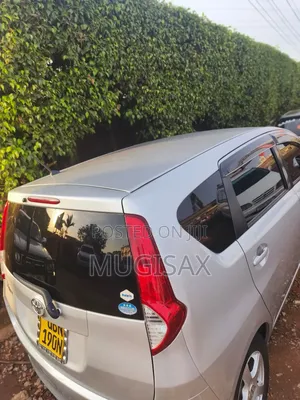Toyota Passo Sette 1.5 FWD 2010 Silver