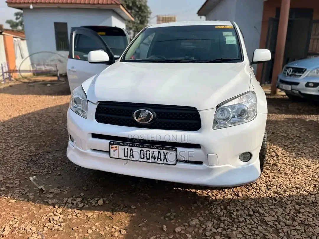 Toyota RAV4 2007 White