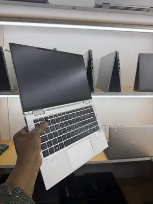 Laptop HP EliteBook x360 1030 G7 16GB Intel Core i7 SSD 512GB
