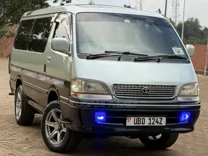 Toyota HiAce 2002 Grey