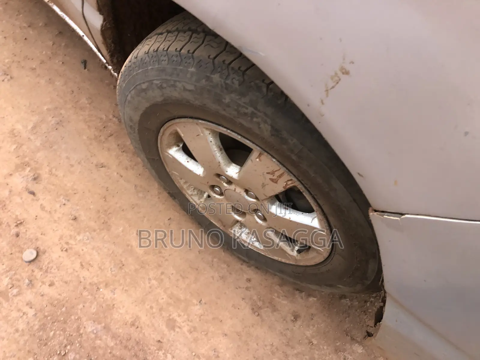 Toyota Noah 2005 Silver