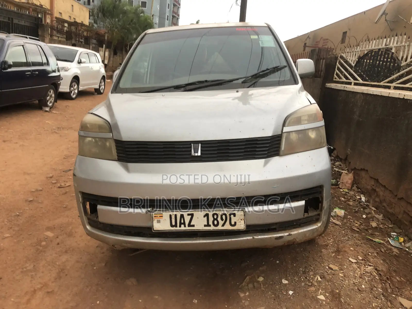 Toyota Noah 2005 Silver