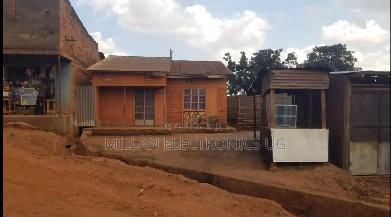 2bdrm House in 2Km From Bwaise, Kawempe for sale