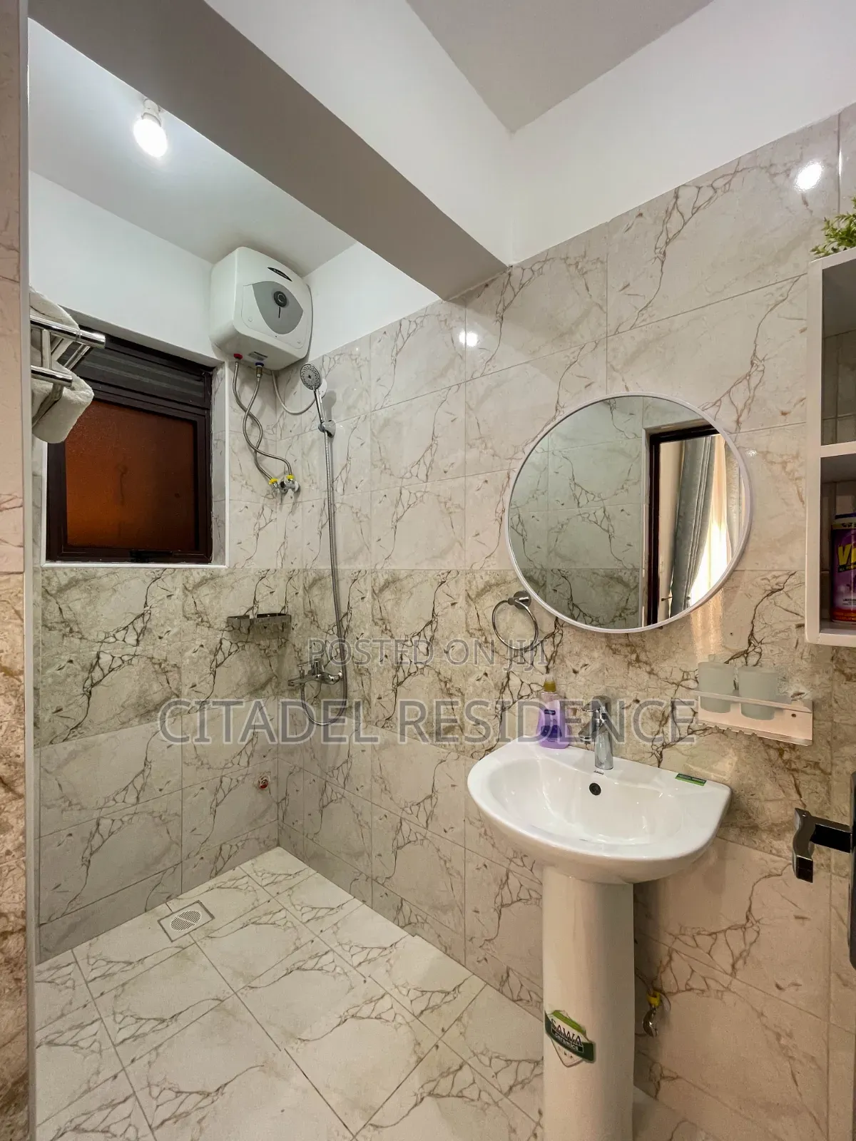Elegant 2-Bedroom Airbnb Suite With Full Kitchen, Pool & Gym
