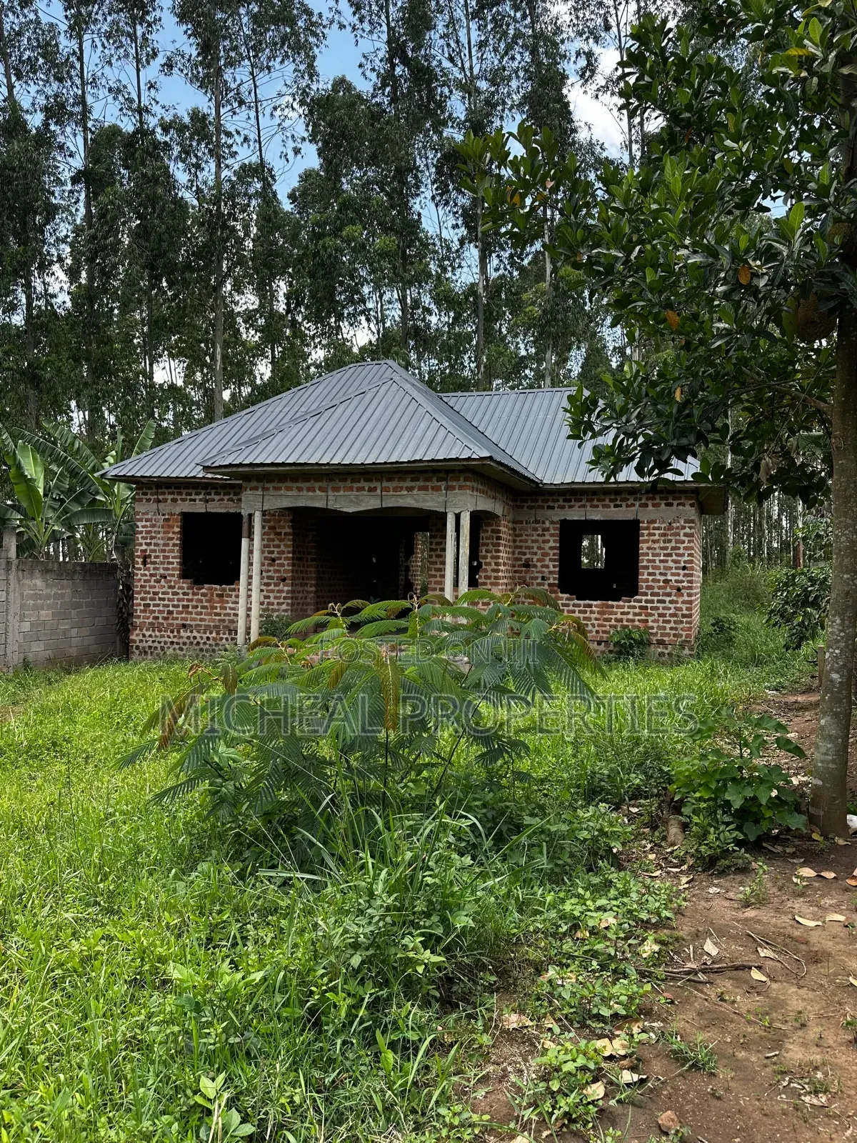 3bdrm House in Matuga Kitti At 60M, Kawempe for sale