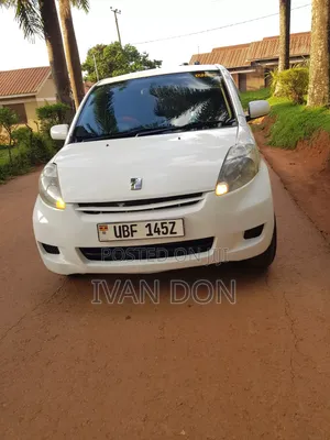 Toyota Passo 1.0 AWD 2008 White