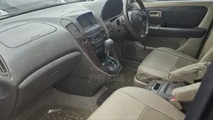 Toyota Harrier 2002 White