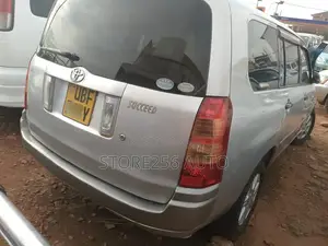 Toyota Succeed 2010 Silver