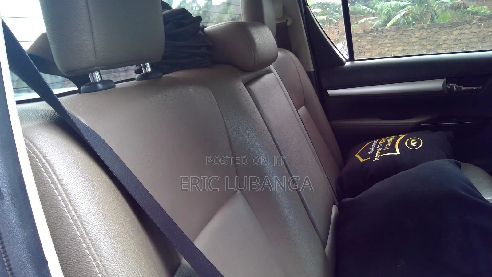 Toyota Hilux 2016 Black