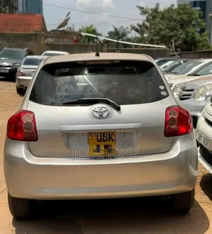 Toyota Auris 2009 Silver