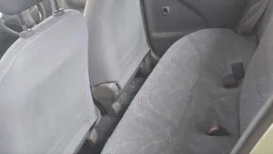 Toyota Platz 2004