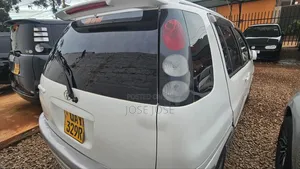 Toyota Raum 2000 White