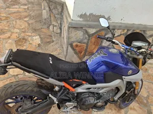 Yamaha 2016 Blue