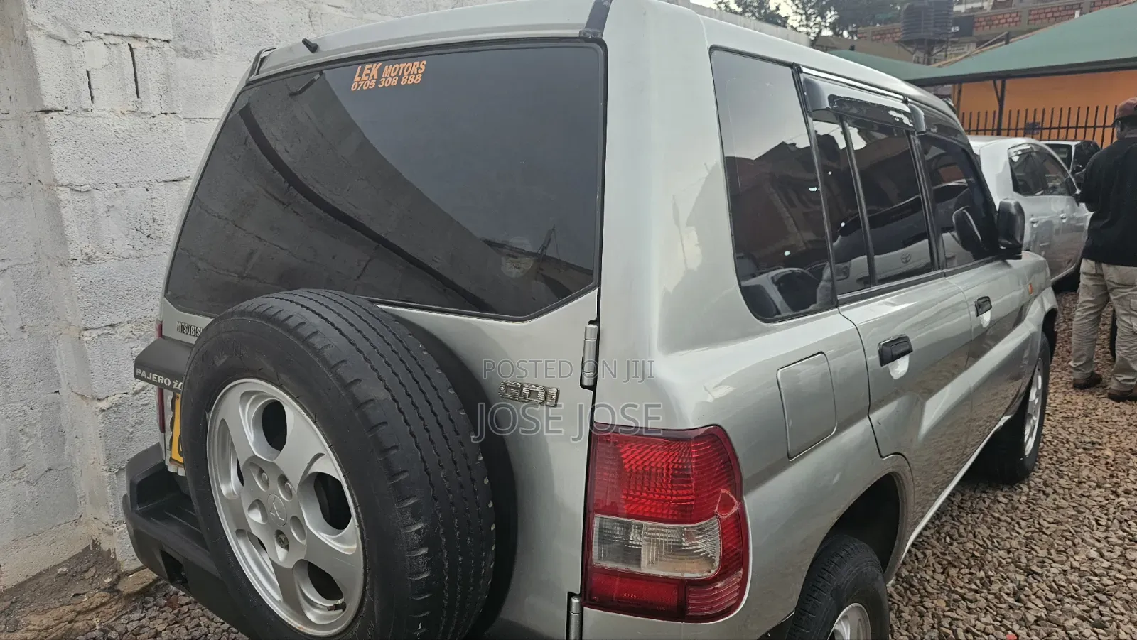 Mitsubishi Pajero 2002