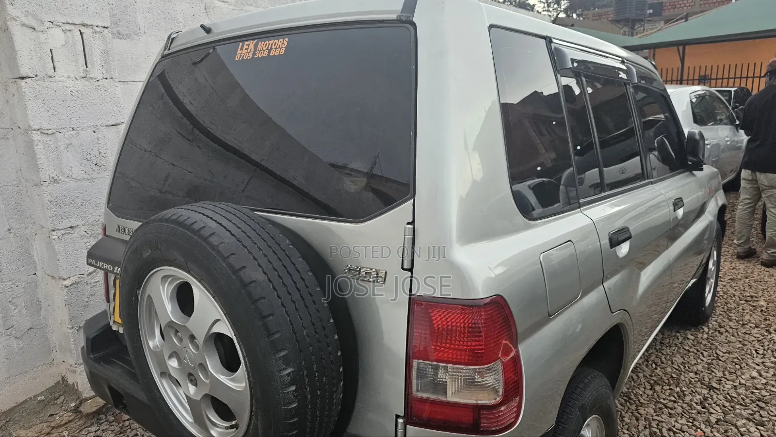Mitsubishi Pajero 2002