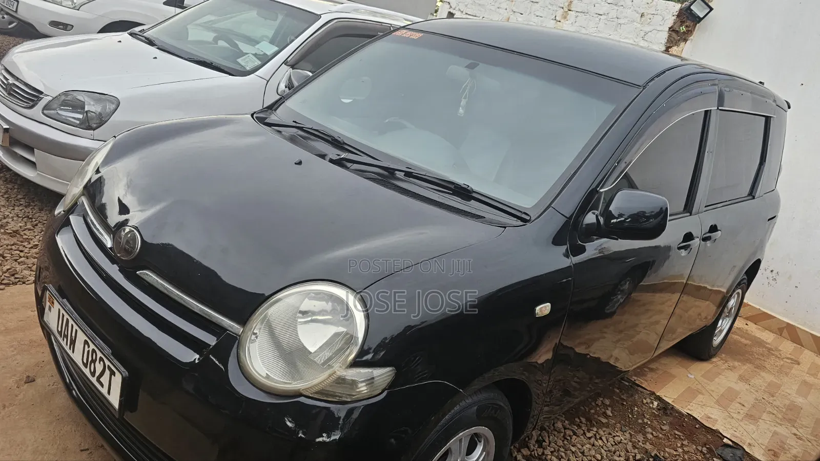 Toyota Sienta 2006 Black