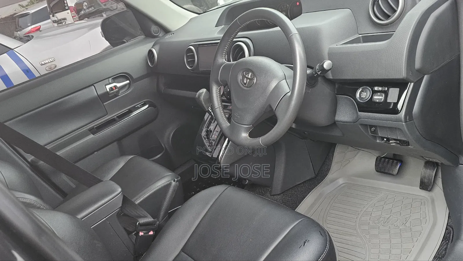 Toyota Corolla Rumion 2011 Black