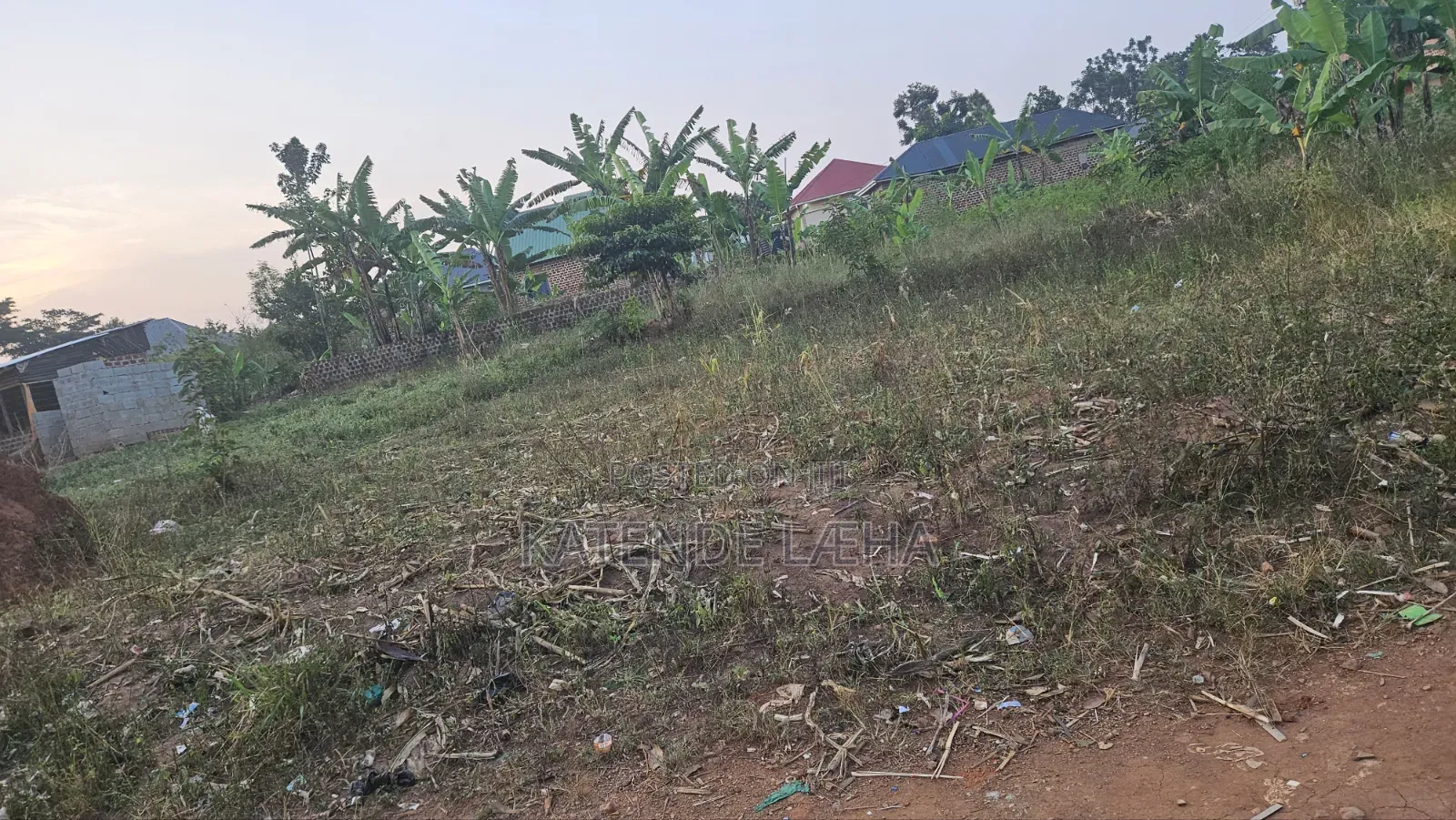 Land Kiwenda Town, Gayaza. Well Developed.