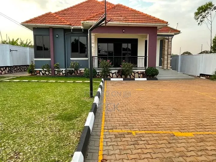 4bdrm House in Kira, Nakawa for sale