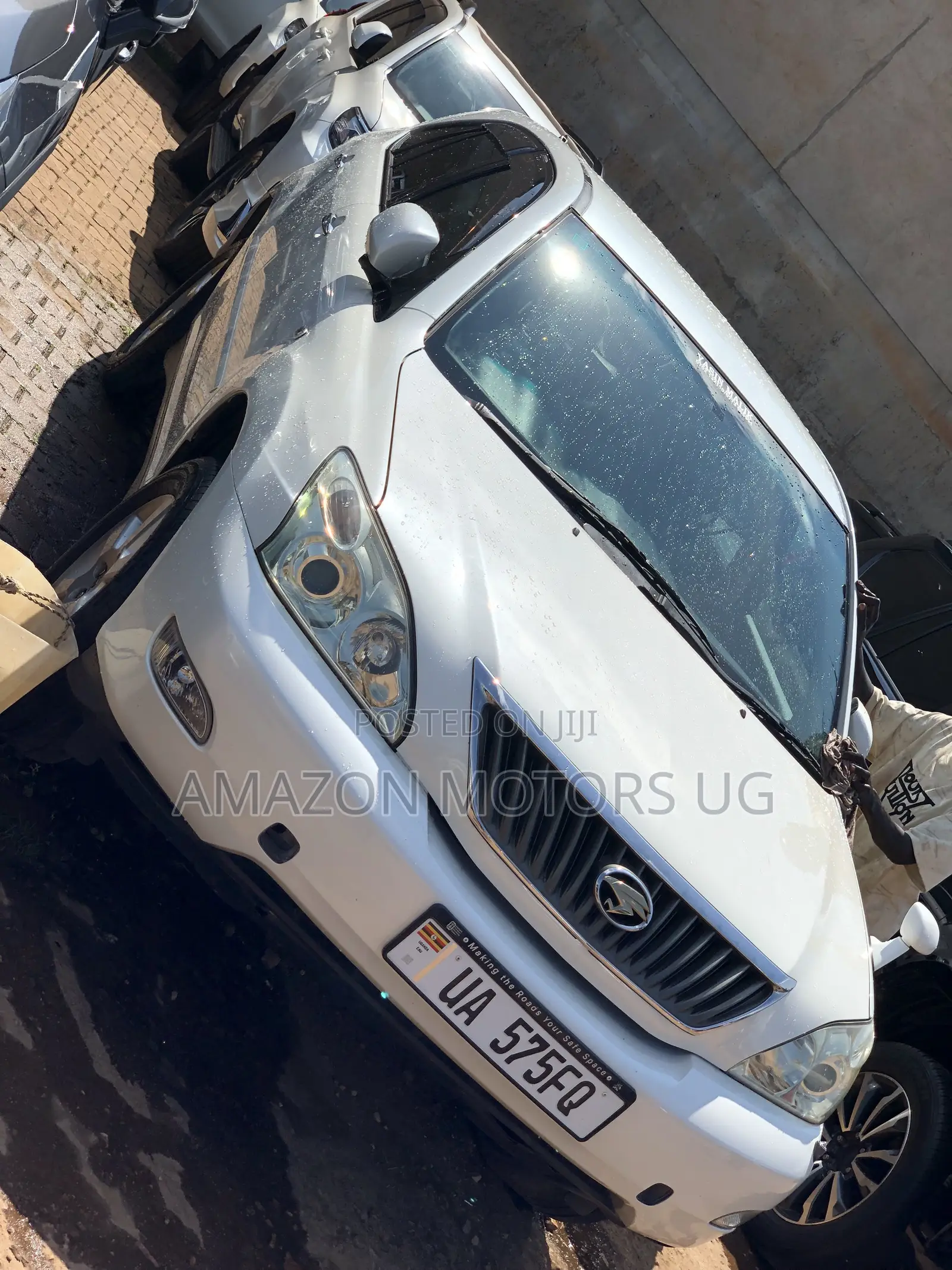 Toyota Harrier 2.4 2012 White
