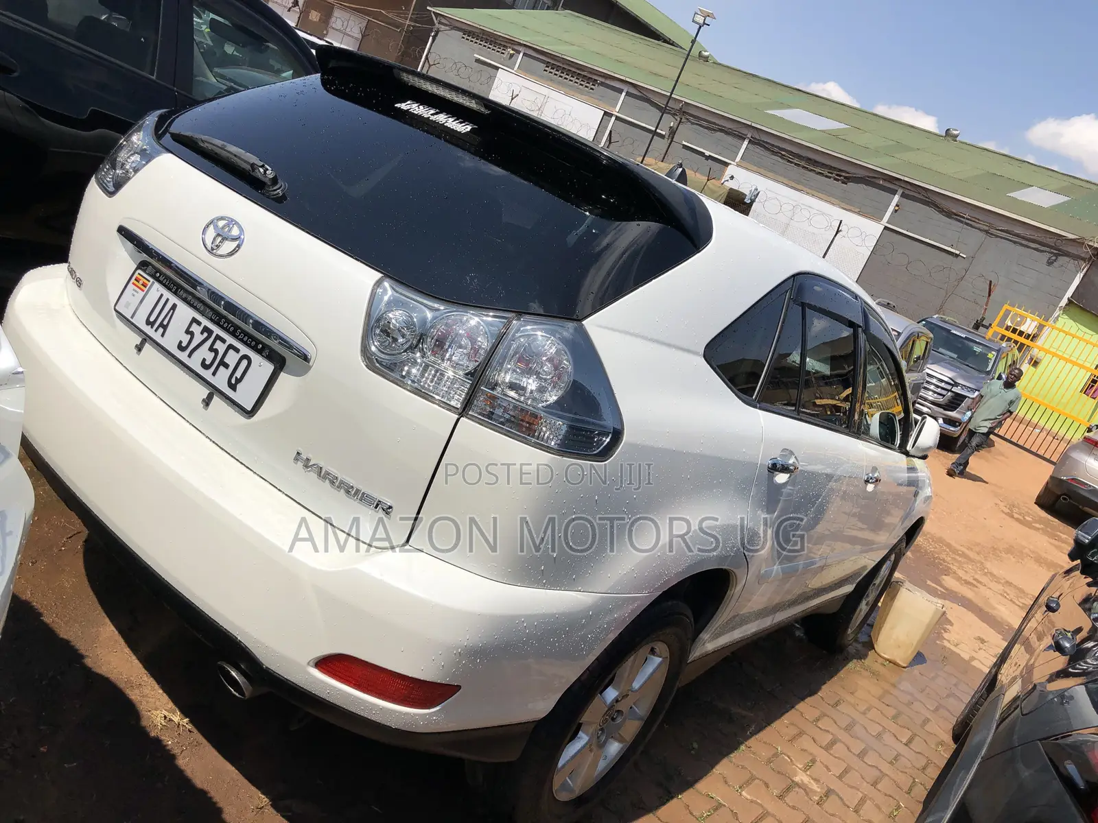 Toyota Harrier 2.4 2012 White