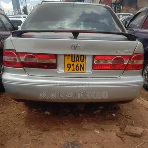 Toyota Vista 1998 Silver