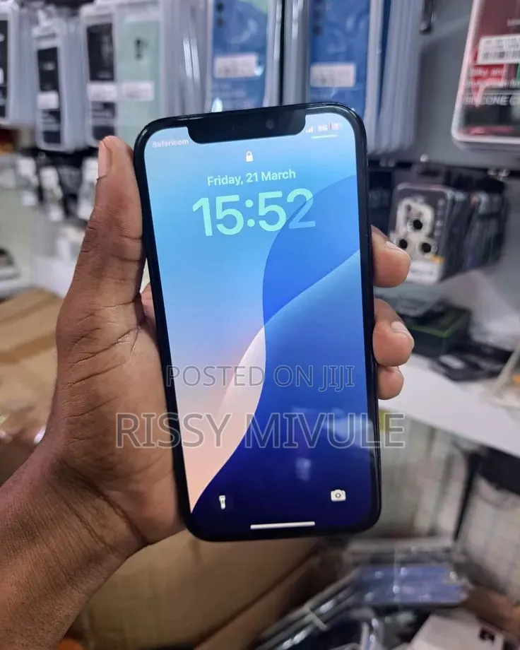 Apple iPhone 11 64 GB White