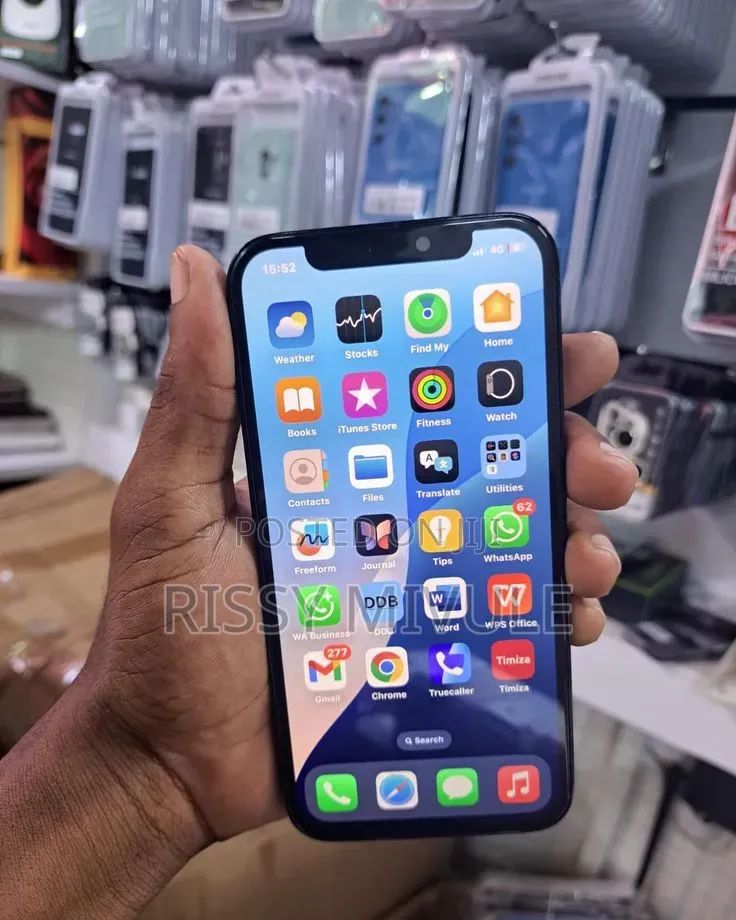 Apple iPhone 11 64 GB White