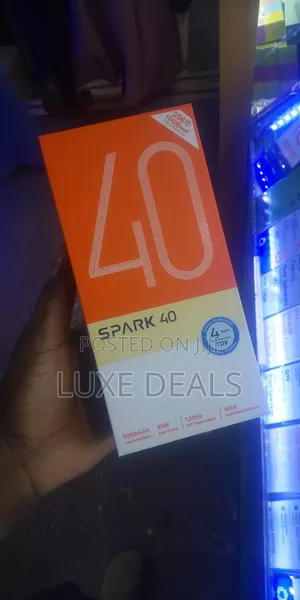 New Tecno Spark 40 256 GB Green