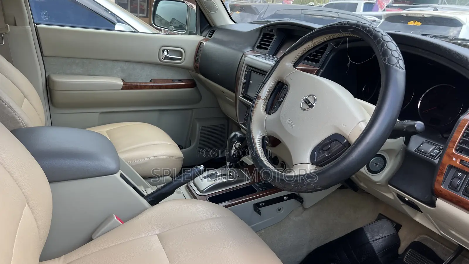 Nissan Patrol 2010 Black