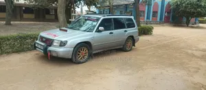 Subaru Forester 2.0 S 2000 Silver