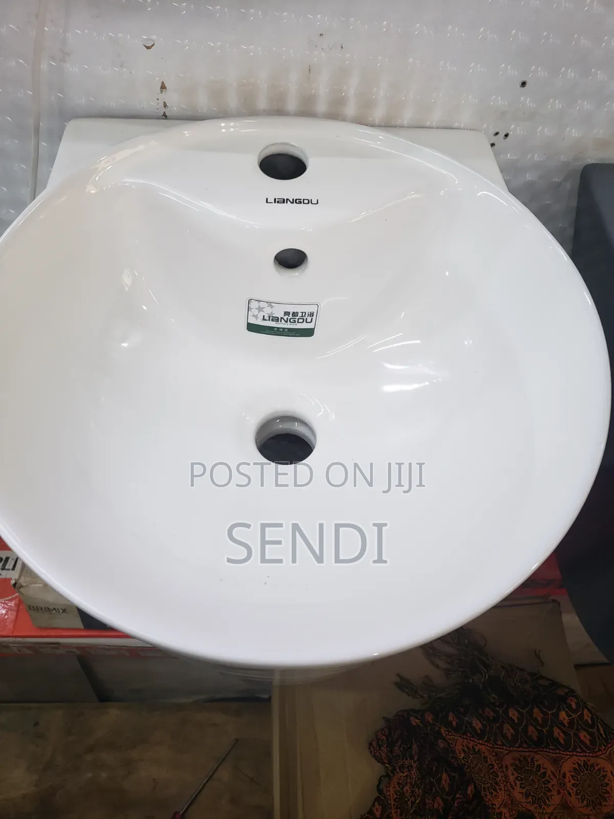 Wall Huny Ceramic Washbasin