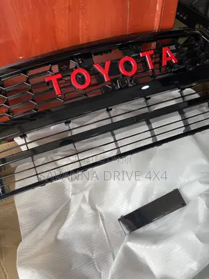 Hilux Revo Grille