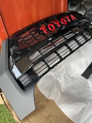Hilux Revo Grille
