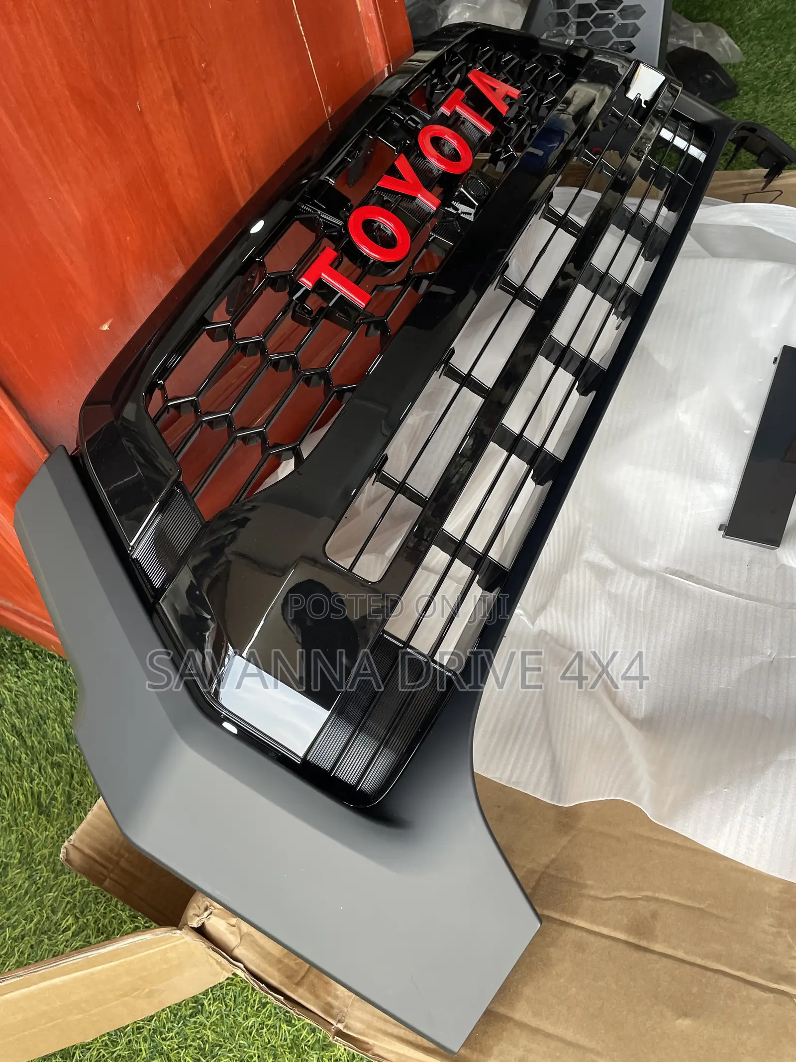 Hilux Revo Grille