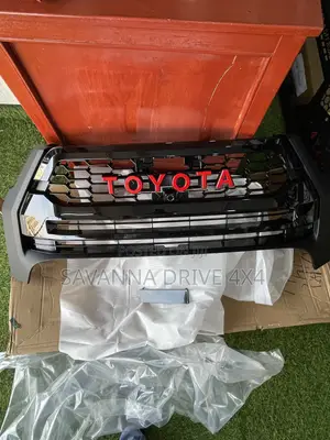 Hilux Revo Grille