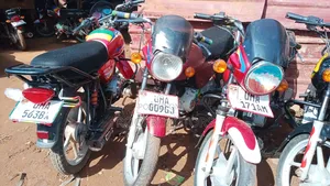 Bajaj CT 125X 2026 Red
