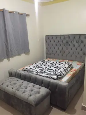 Bed and 2 Mattresses