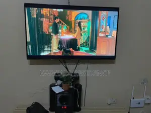 Hisense TV and DJACK Hoffer